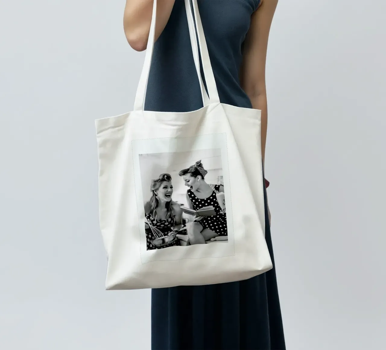 Polka Dots II borsa in juta da Runway Collective