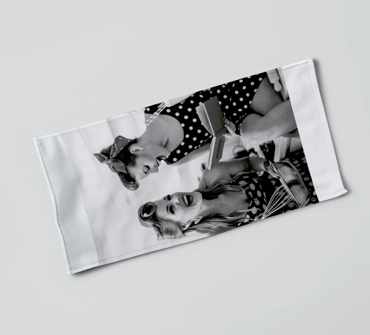 Polka Dots II asciugamano da bagno da Runway Collective
