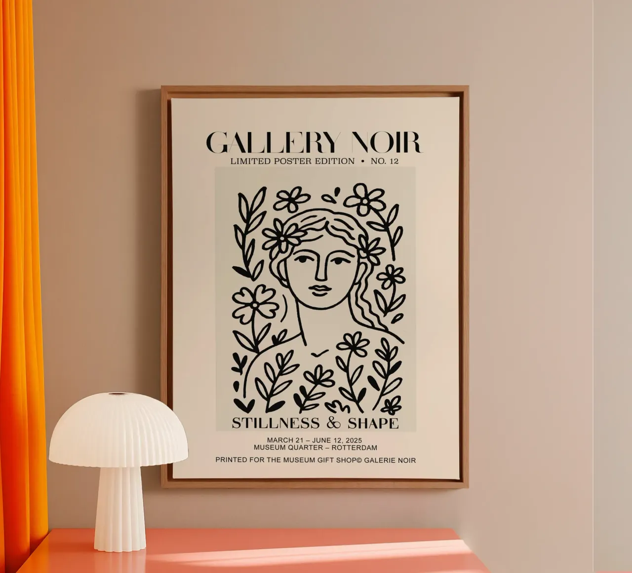 Gallery Noir No 12 tela con Cornice a cassetta da treechild