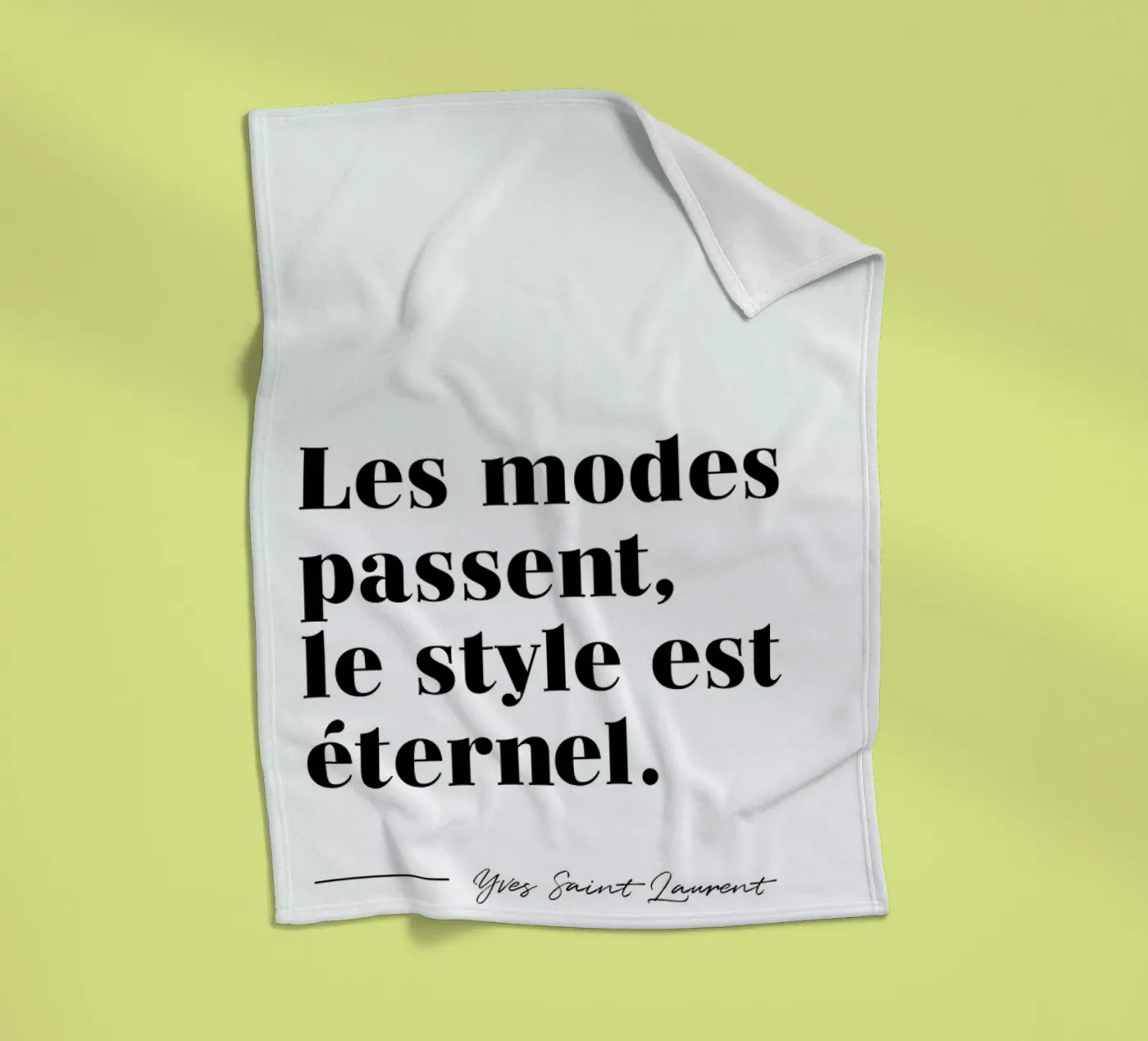 Style éternel fleece blanket by typed