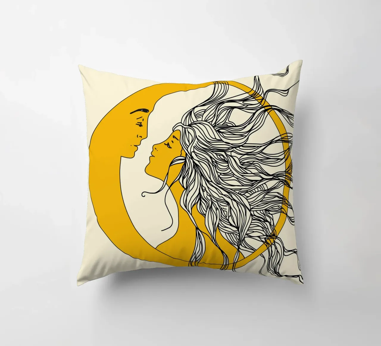 Sun and Moon cuscino da Nadjaa