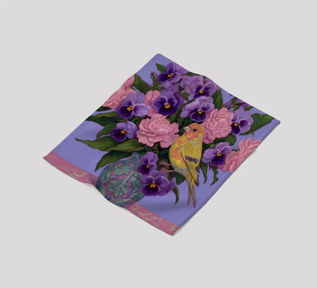 Viole in fiore con uccelli coperta in pile da Carinaprint