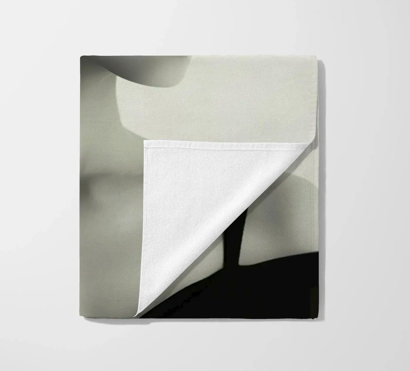 Donne e cappello nero telo mare da Lorraine Mooore