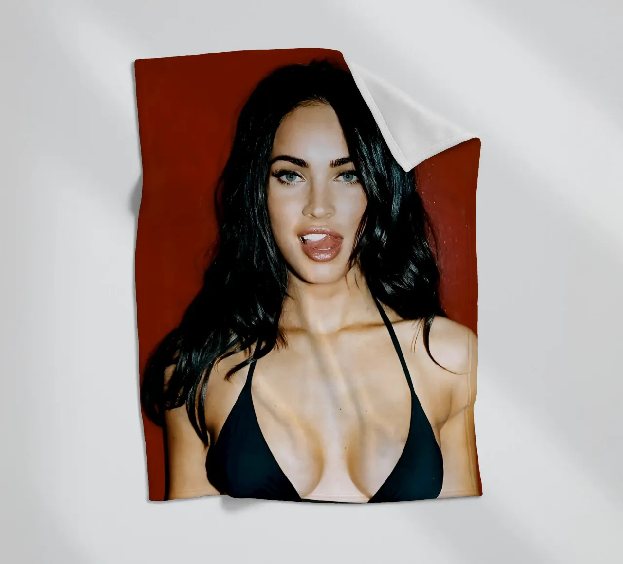Bikini nero coperta in pile da Takeme