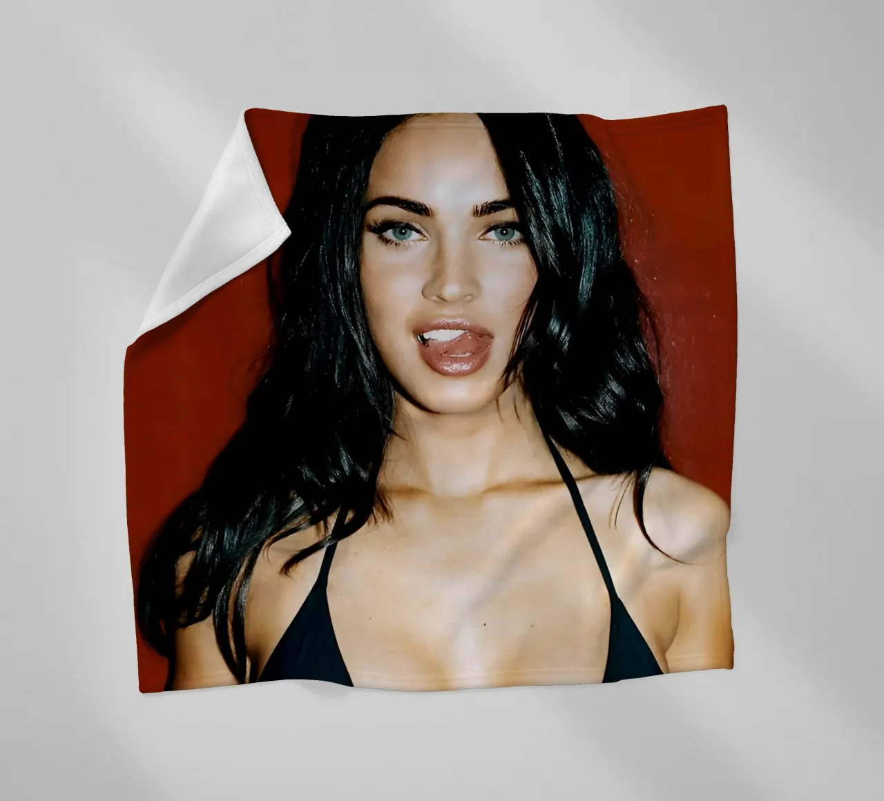 Bikini nero coperta in pile da Takeme
