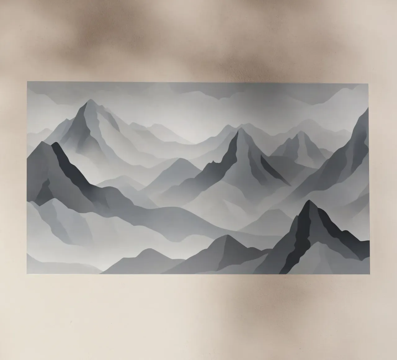 Paesaggio montano in scala di grigi che mostra strati di cime pellicola backlit da DesignDoodle