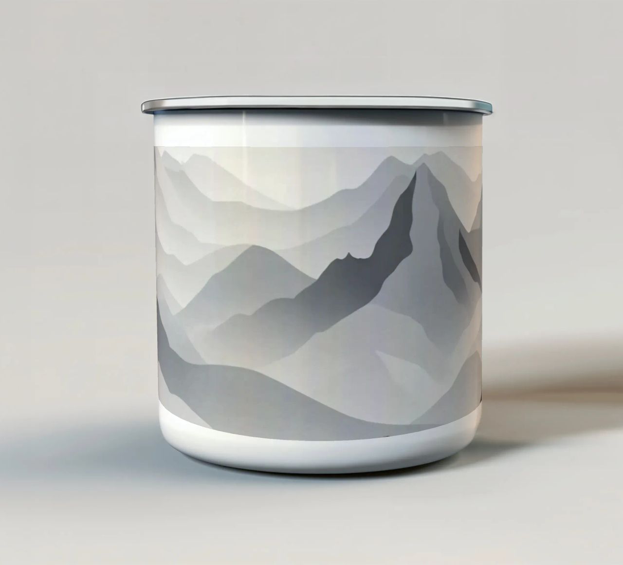 Paesaggio montano in scala di grigi che mostra strati di cime tazza in smalto da DesignDoodle