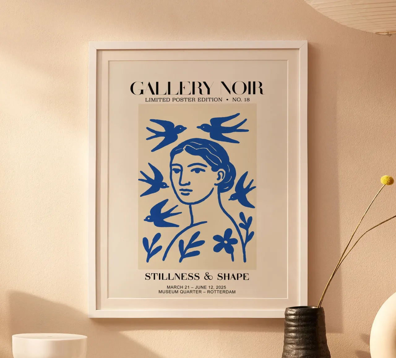 Gallery Noir No 18 poster con telaio in plastica da treechild