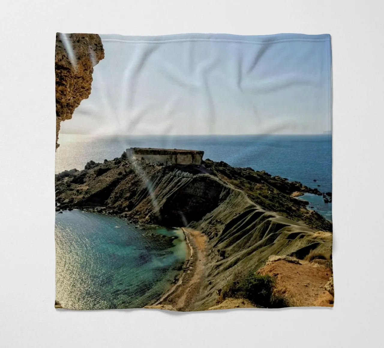 Magical Malta Vulcanic Mountain coperta in pile da Curious Collections by Marielle Leenders