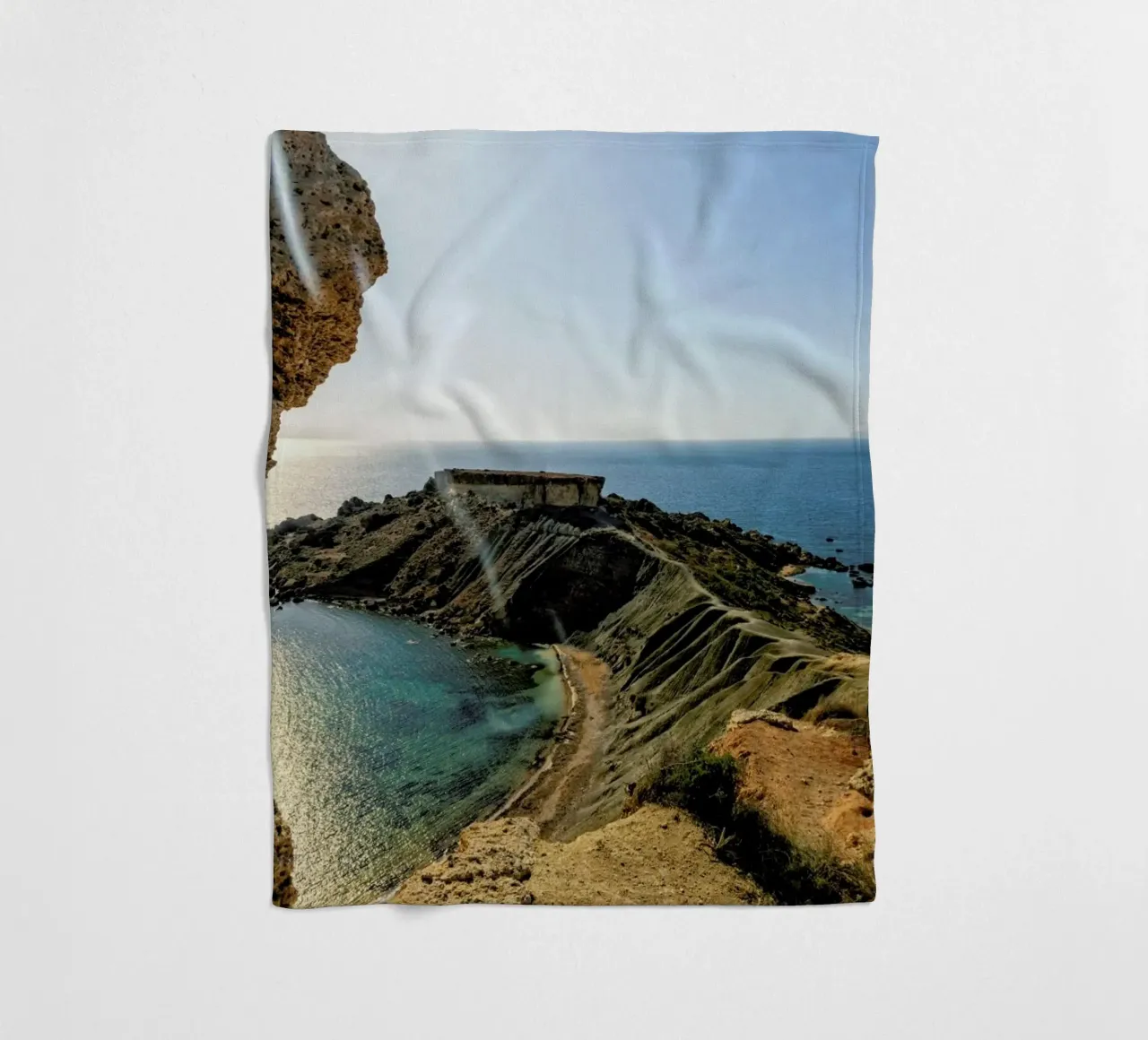 Magical Malta Vulcanic Mountain coperta in pile da Curious Collections by Marielle Leenders