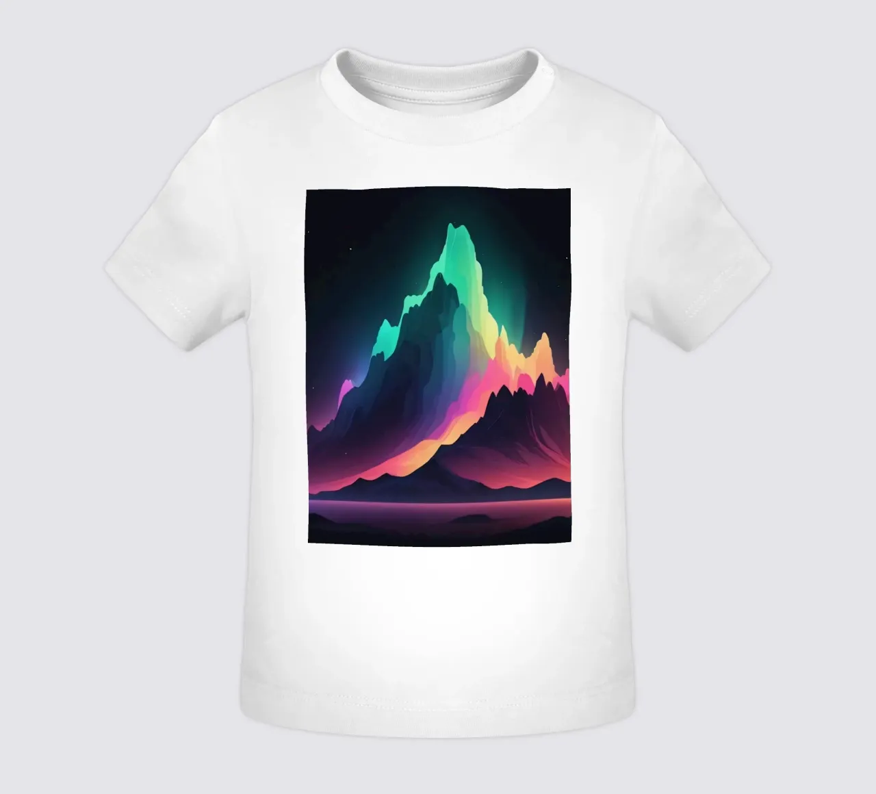Vibrante paesaggio montano al crepuscolo con cime colorate maglietta neonato da DesignDoodle