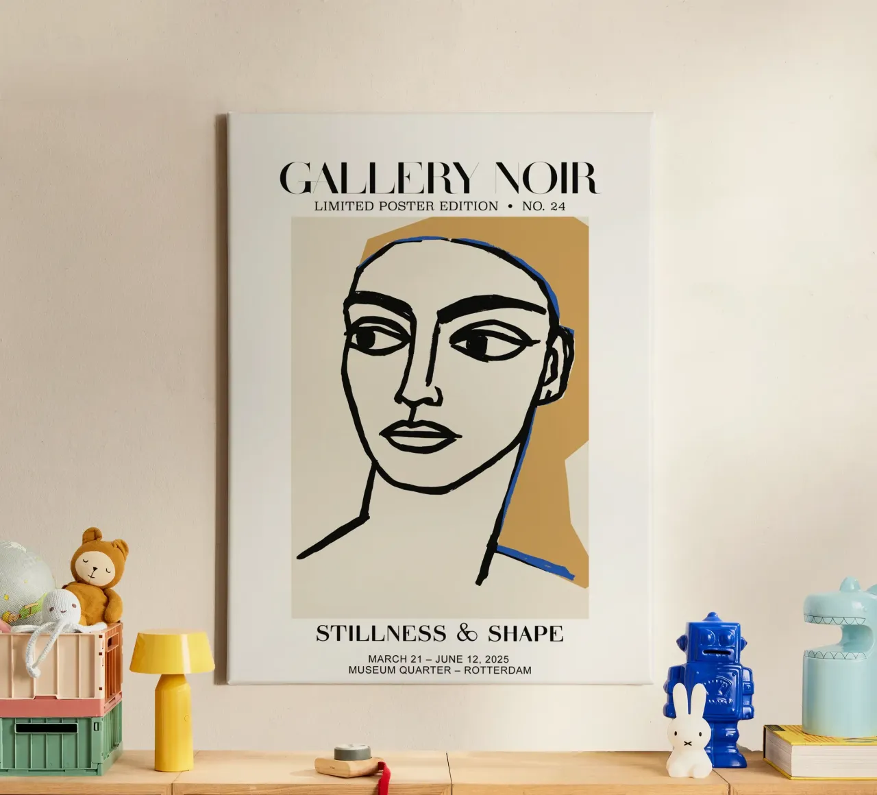 Gallery Noir No 24 canvas met Baklijst van treechild
