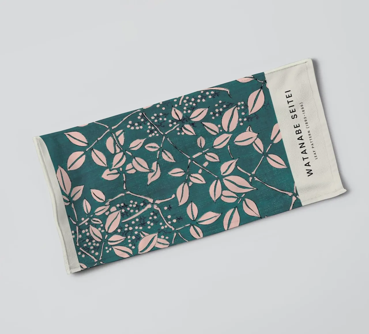 Seitei - Leaf Pattern badhanddoek van Vintage by JUNIQE