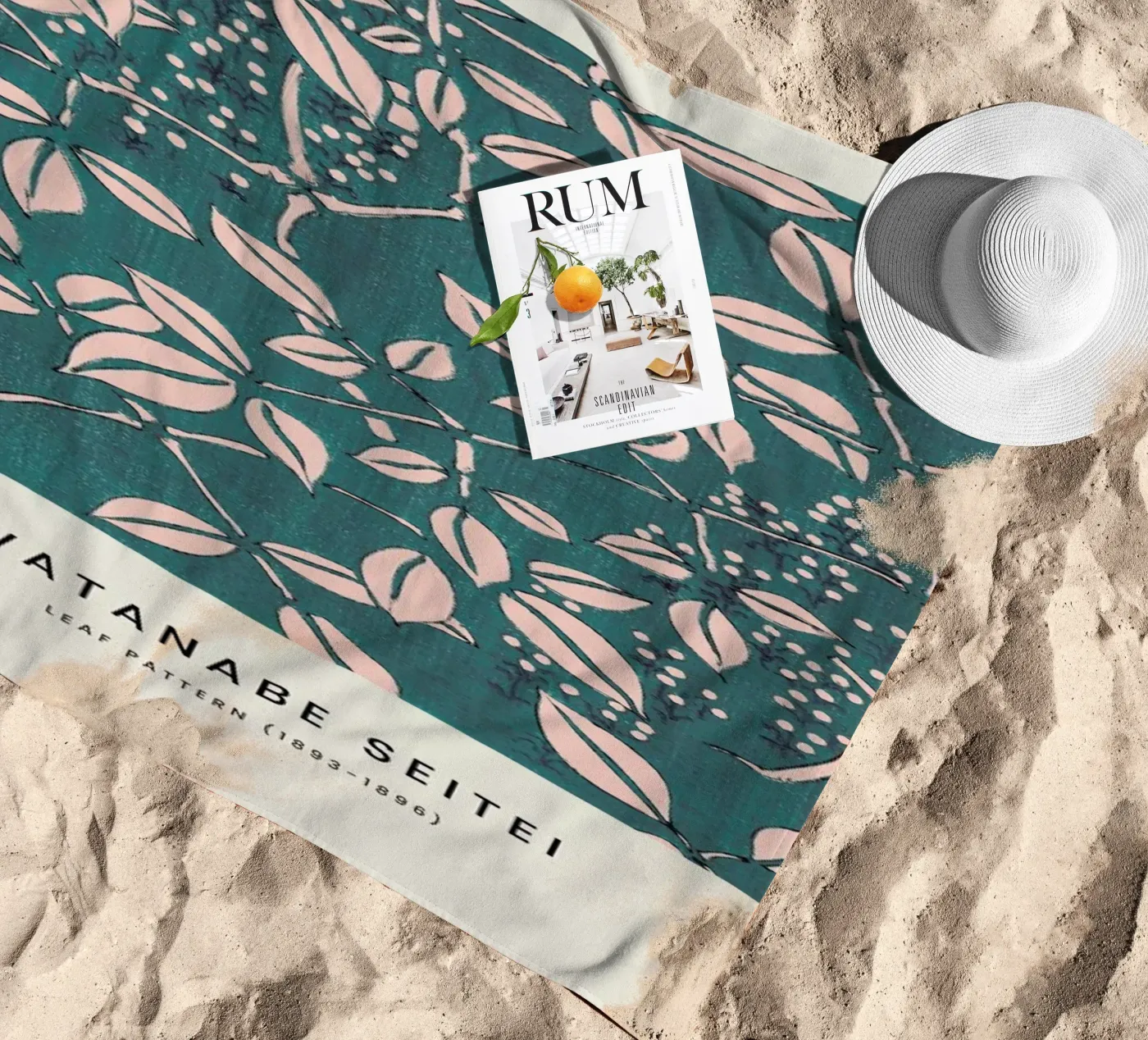 Seitei - Leaf Pattern strandhanddoek van Vintage by JUNIQE
