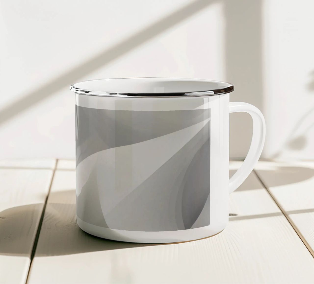 Morbide onde bianche creano una composizione astratta tazza in smalto da DesignDoodle
