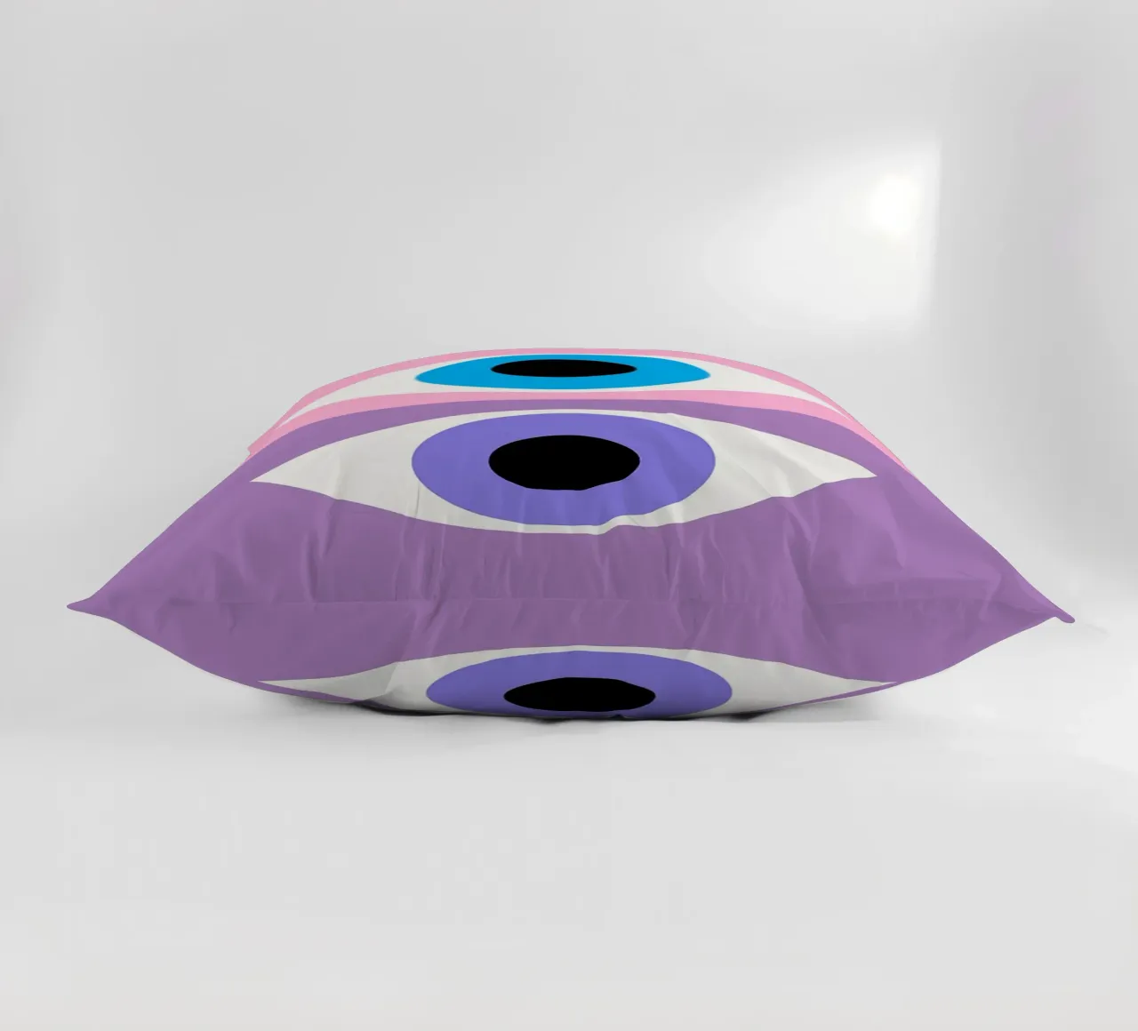 Occhi Bauhaus cuscino da Dale Edward YoungJr