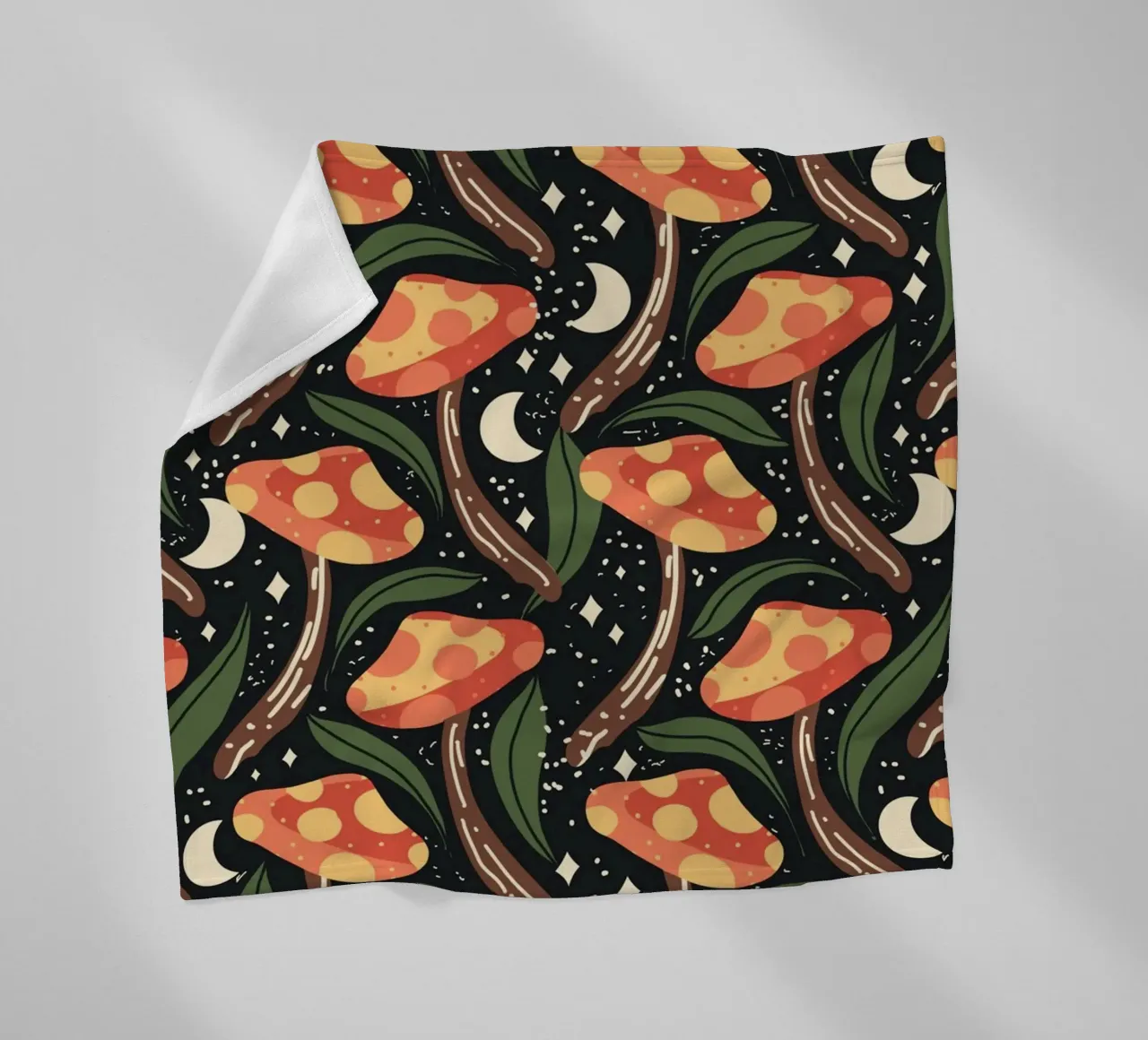 Funghi celesti divertenti coperta in pile da Mitalim Designs