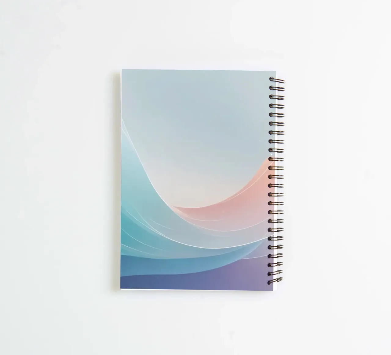 Weiche Pastellwellen schaffen einen Àtherischen Hintergrund Ringbuch von DesignDoodle