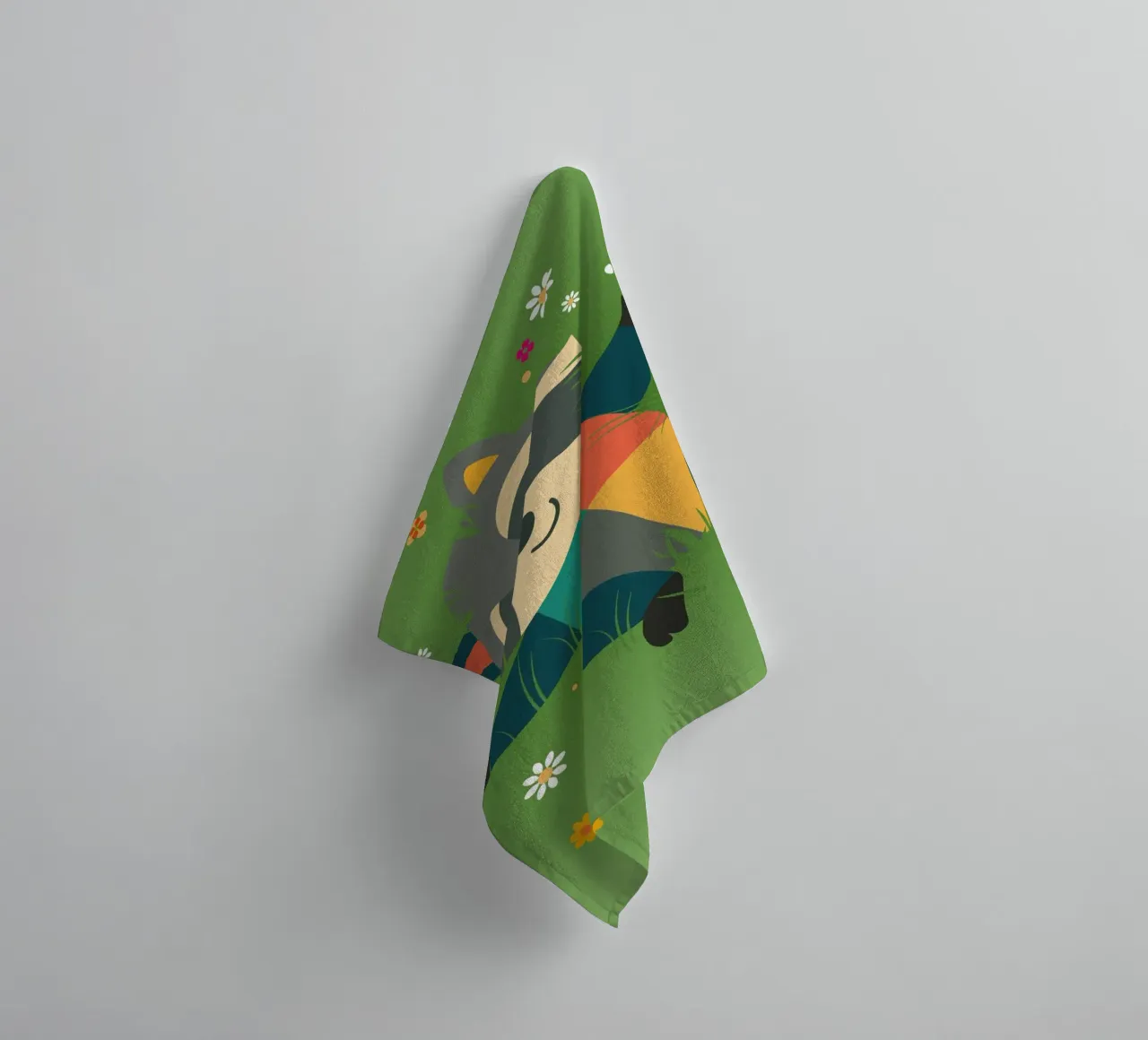 Procione sdraiato nell'erba - design giocoso per bambini asciugamano da bagno da namosh