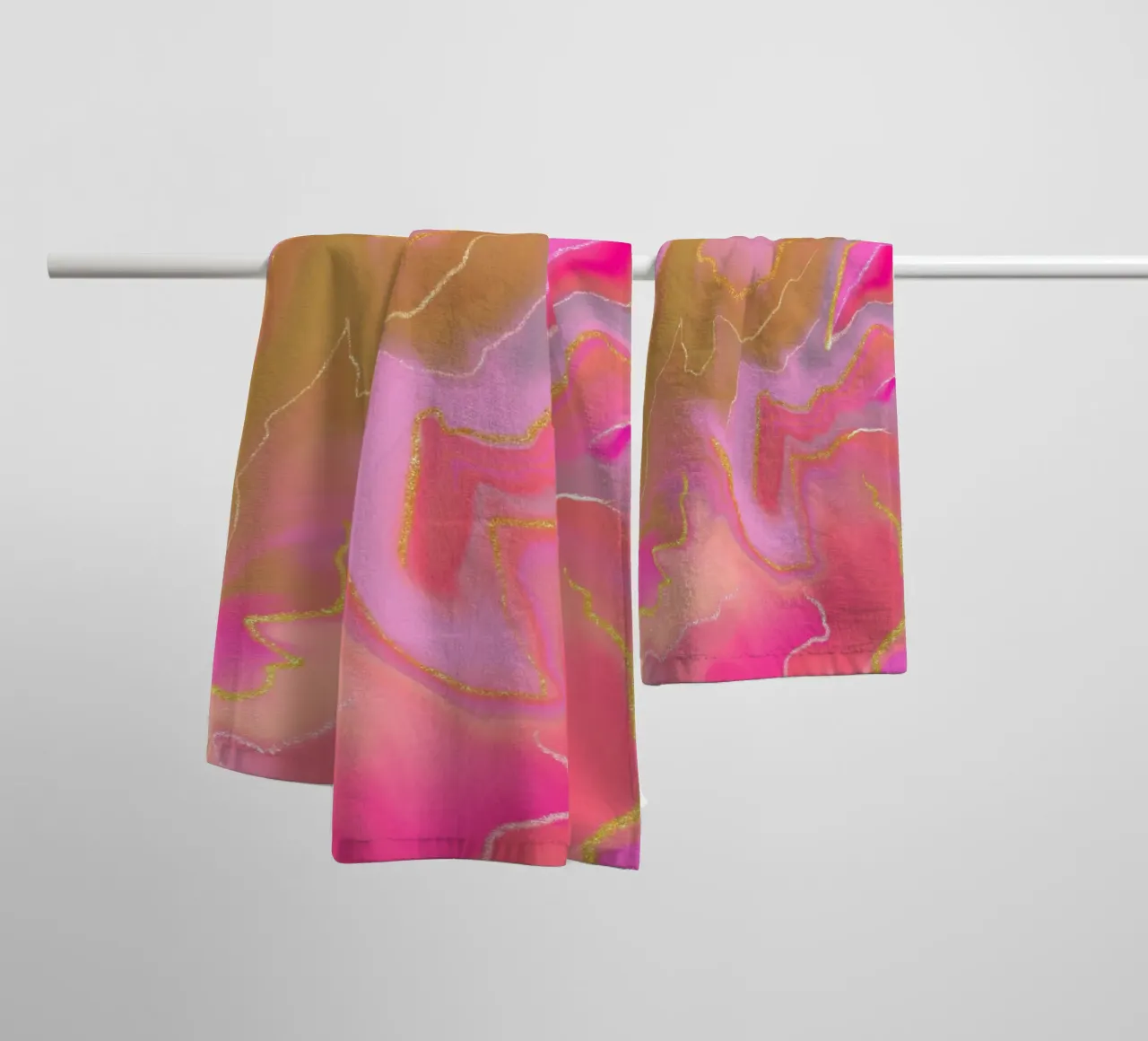 Roségold Aura towel by Petra Lang