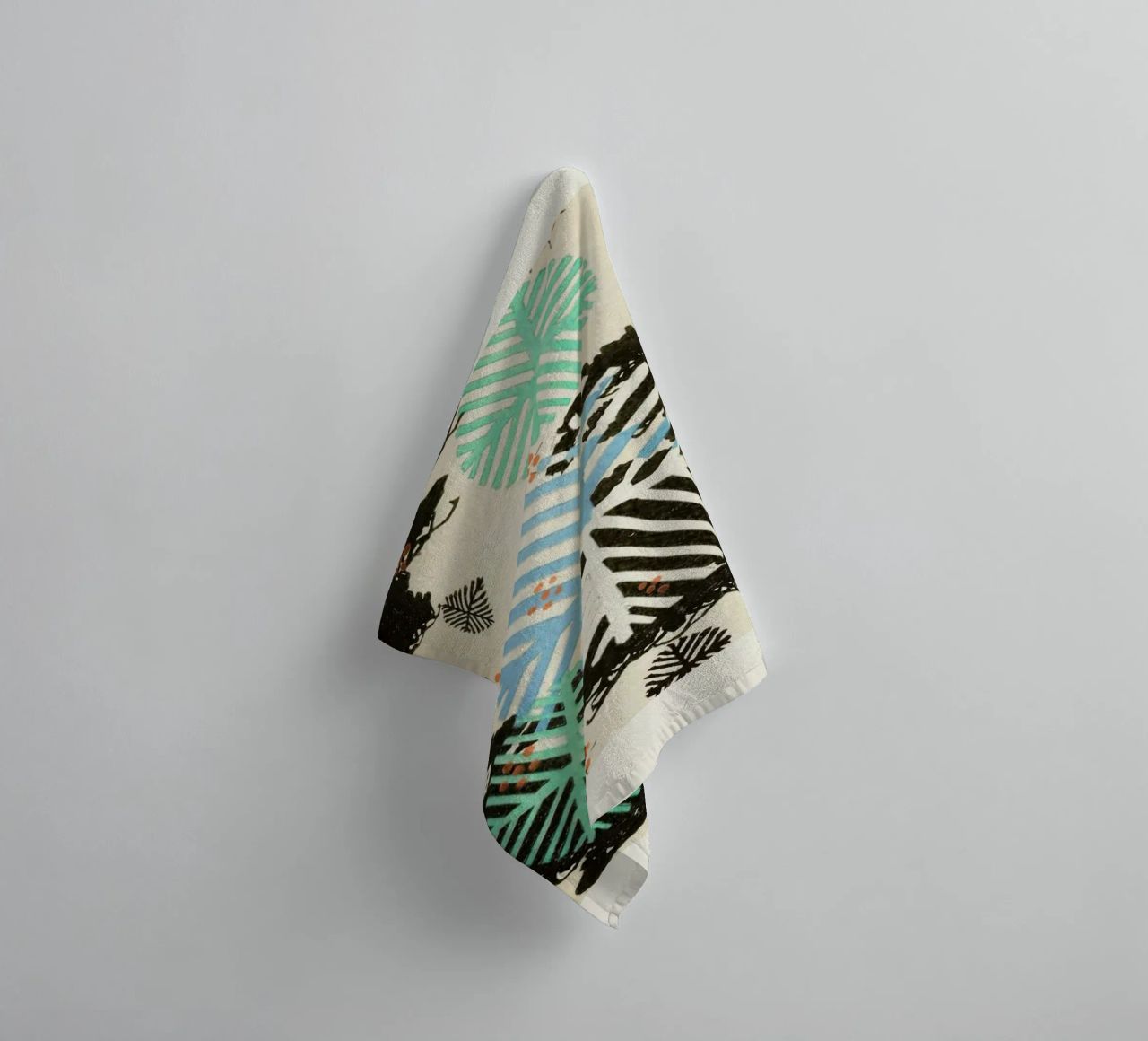 Shin-Bijutsukai - Snowflakes towel by Vintage by JUNIQE