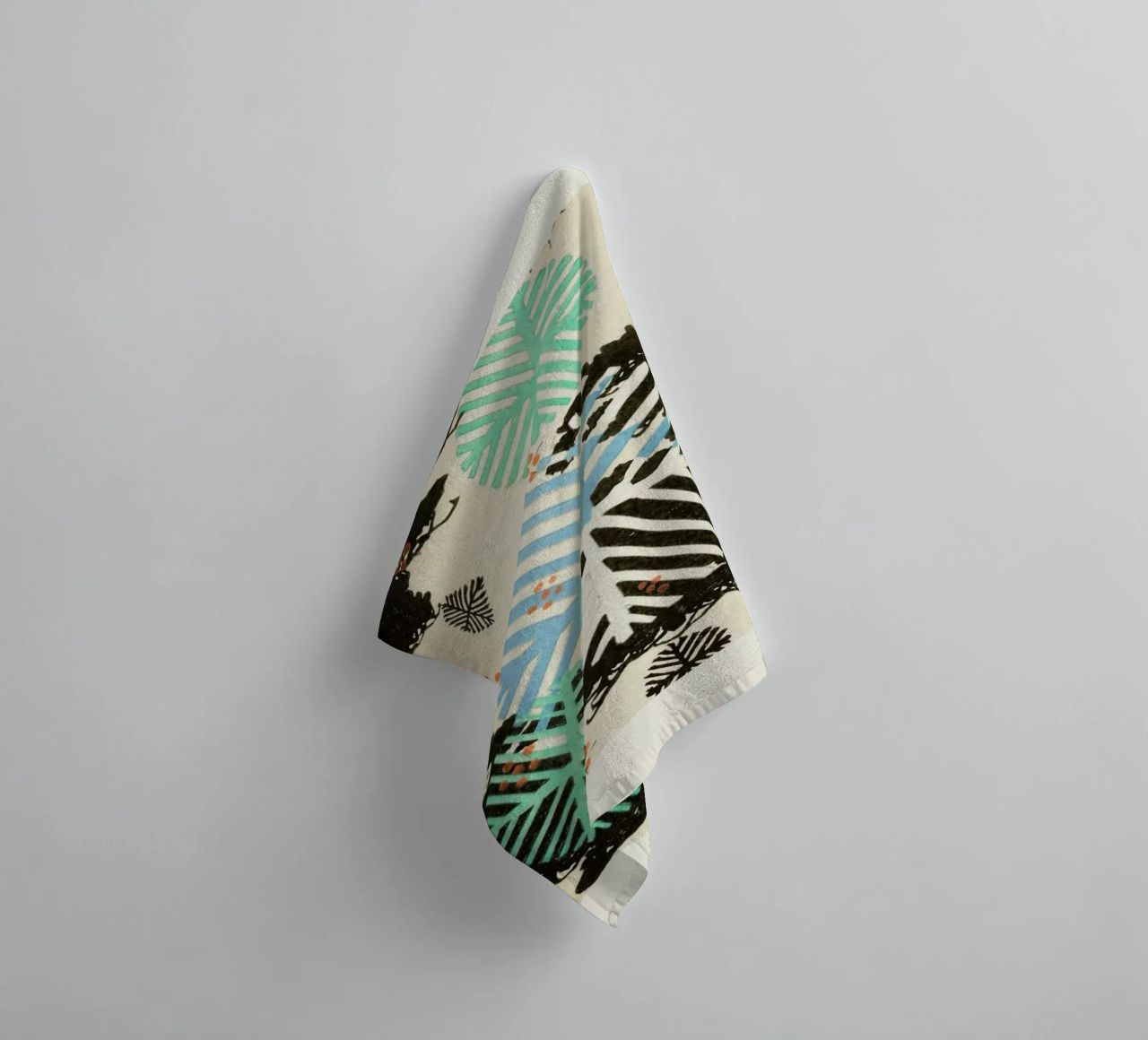 Shin-Bijutsukai - Snowflakes towel by Vintage by JUNIQE