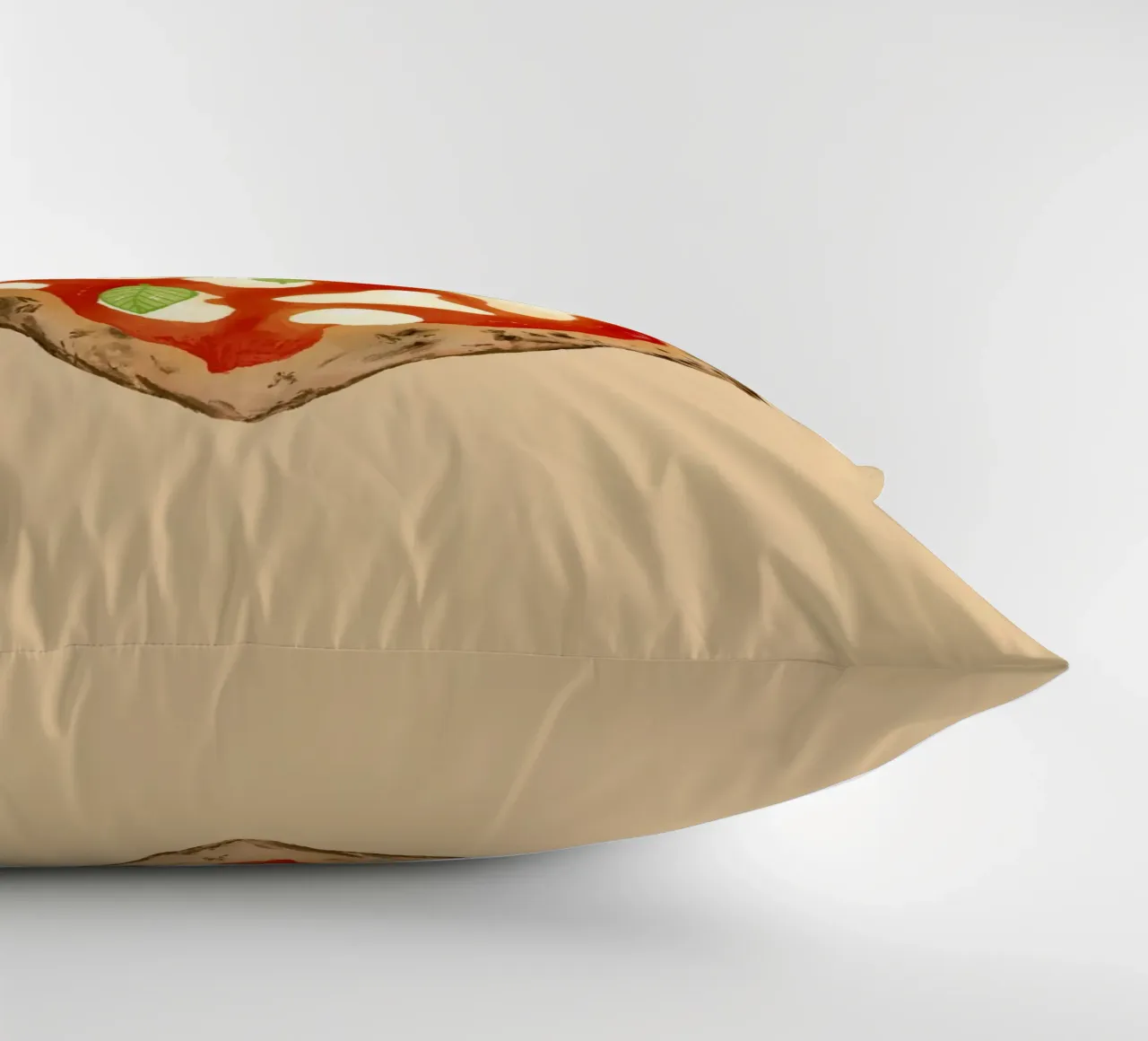 Pizza Herz decorative cushion by Studio Dolci