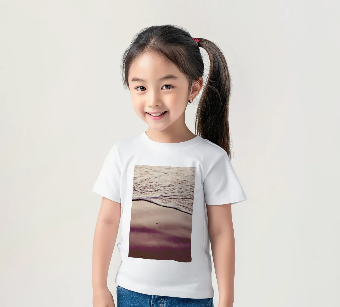 Sunset Waves Kinder T-Shirt von Victoria Frost