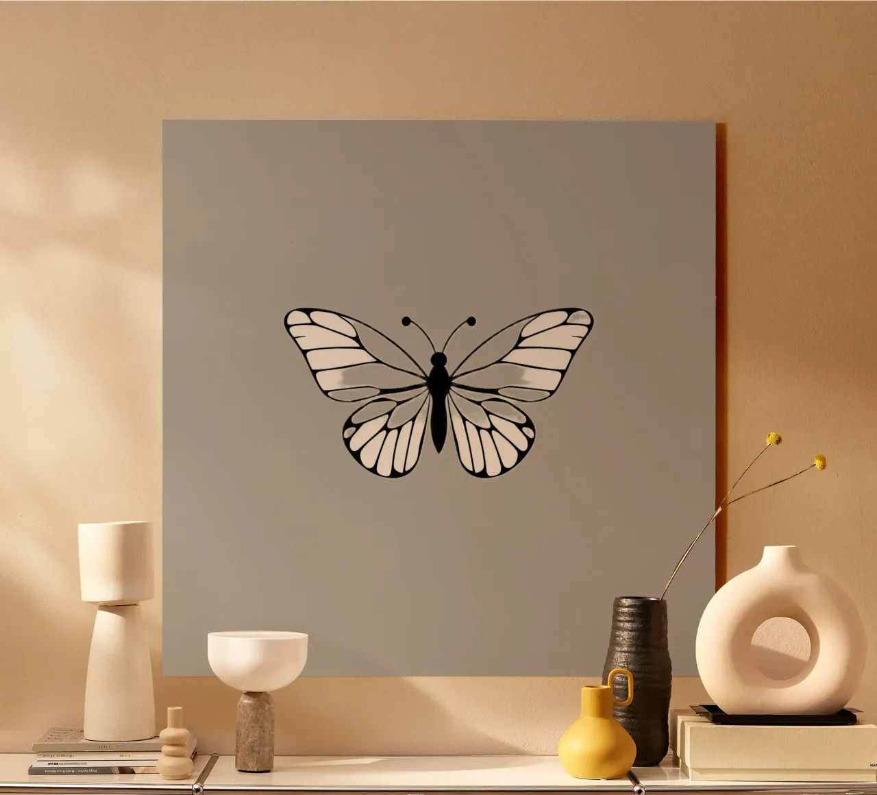 Intricata illustrazione di farfalla in bianco e nero alluminio dibond da DesignDoodle