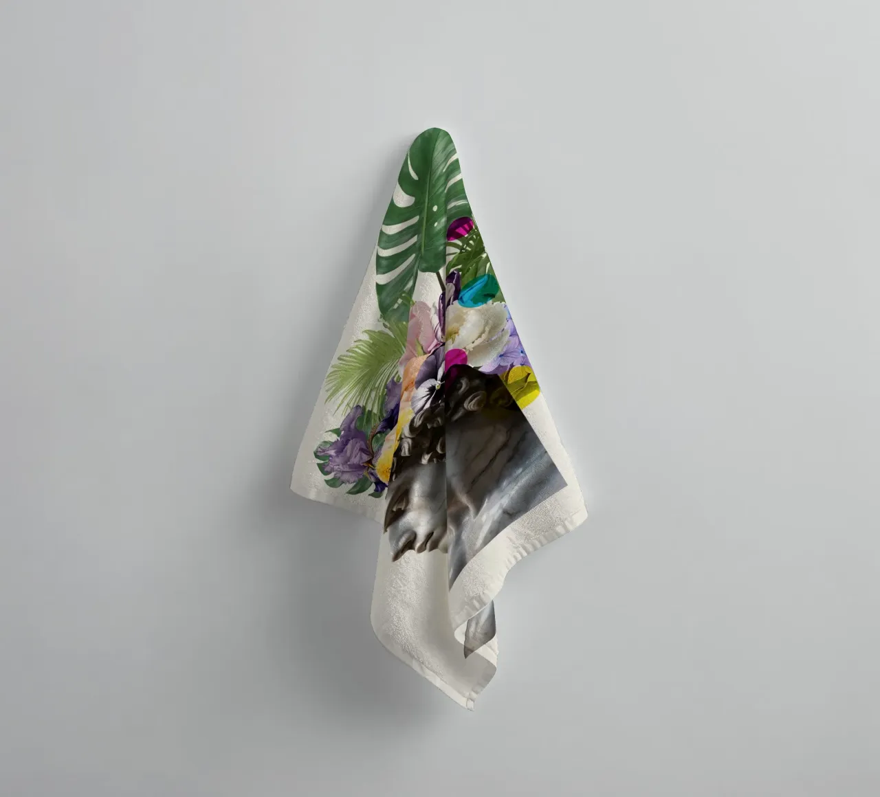 Flora di Marble asciugamano da bagno da Indigo Rain