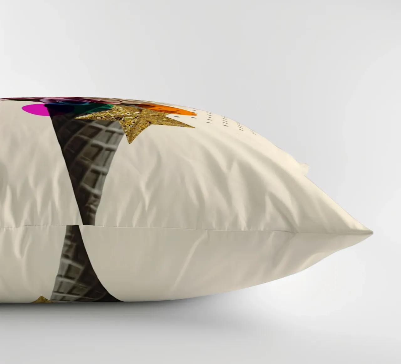 Bloom Cone cuscino da Indigo Rain