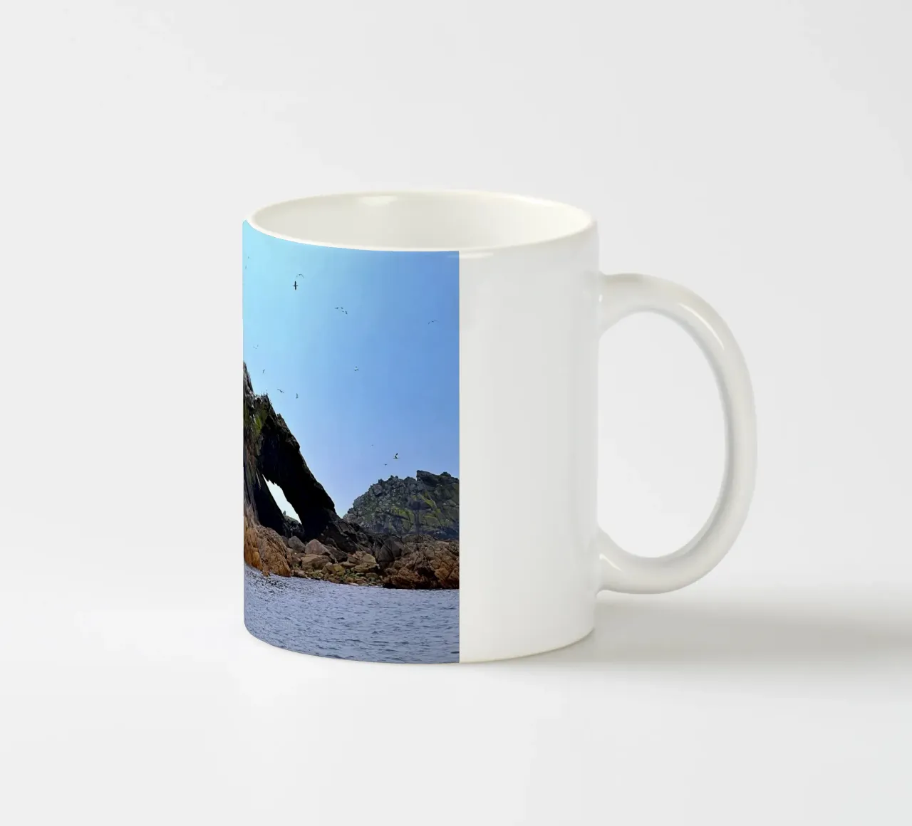 FAA307. Sept Iles Bretagne. tazza in ceramica da Thierry vobmann photography