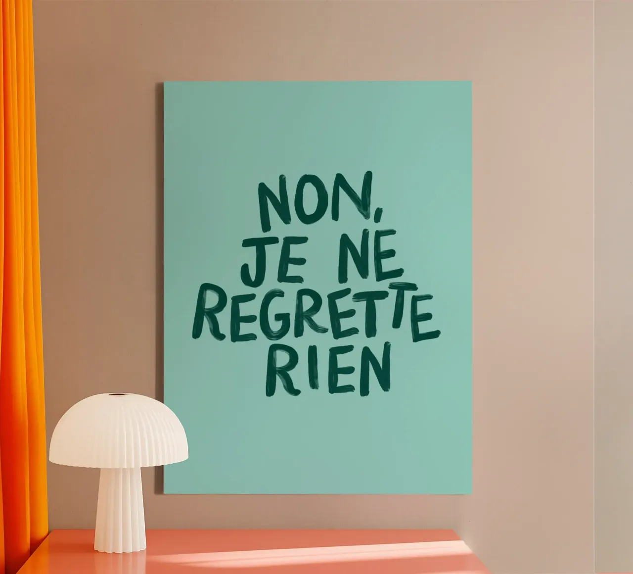 Non Je Ne Regrette Rien Stampa tipografica in lingua francese tela con Cornice a cassetta da THE MOTIVATED TYPE