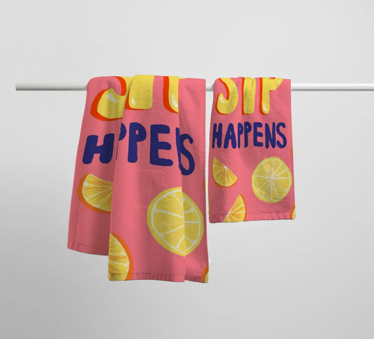 Sip Happens asciugamano da bagno da Studio Dolci