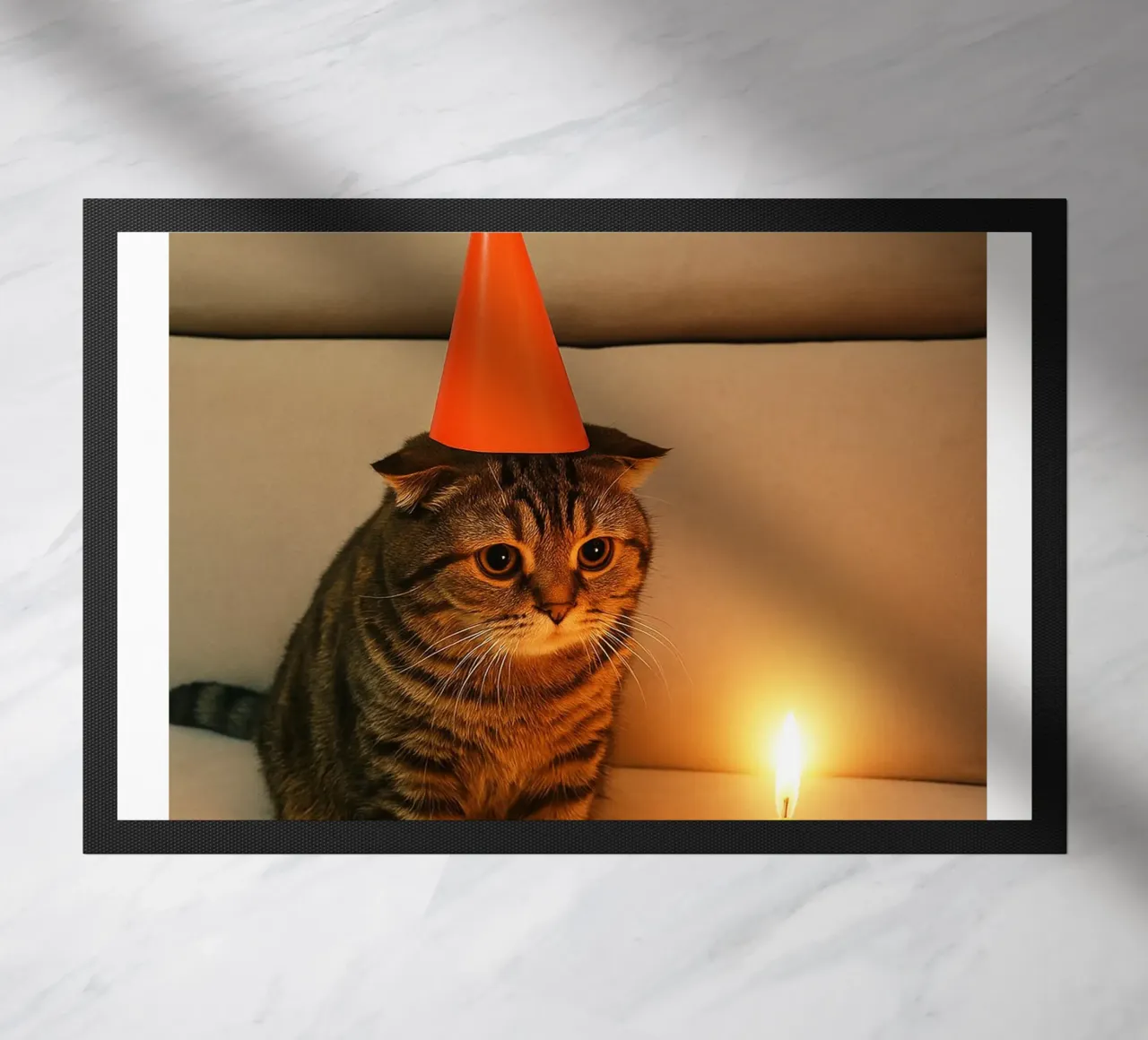 Triste compleanno del gatto Meme Art Design zerbino da the gondils