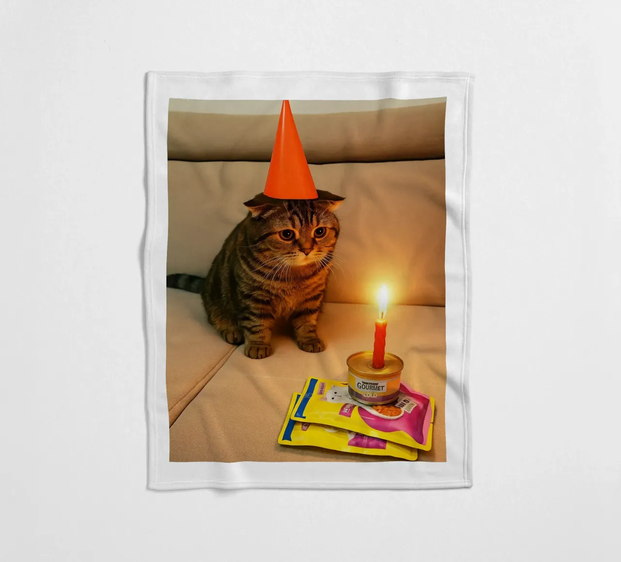 Triste compleanno del gatto Meme Art Design coperta in pile da the gondils