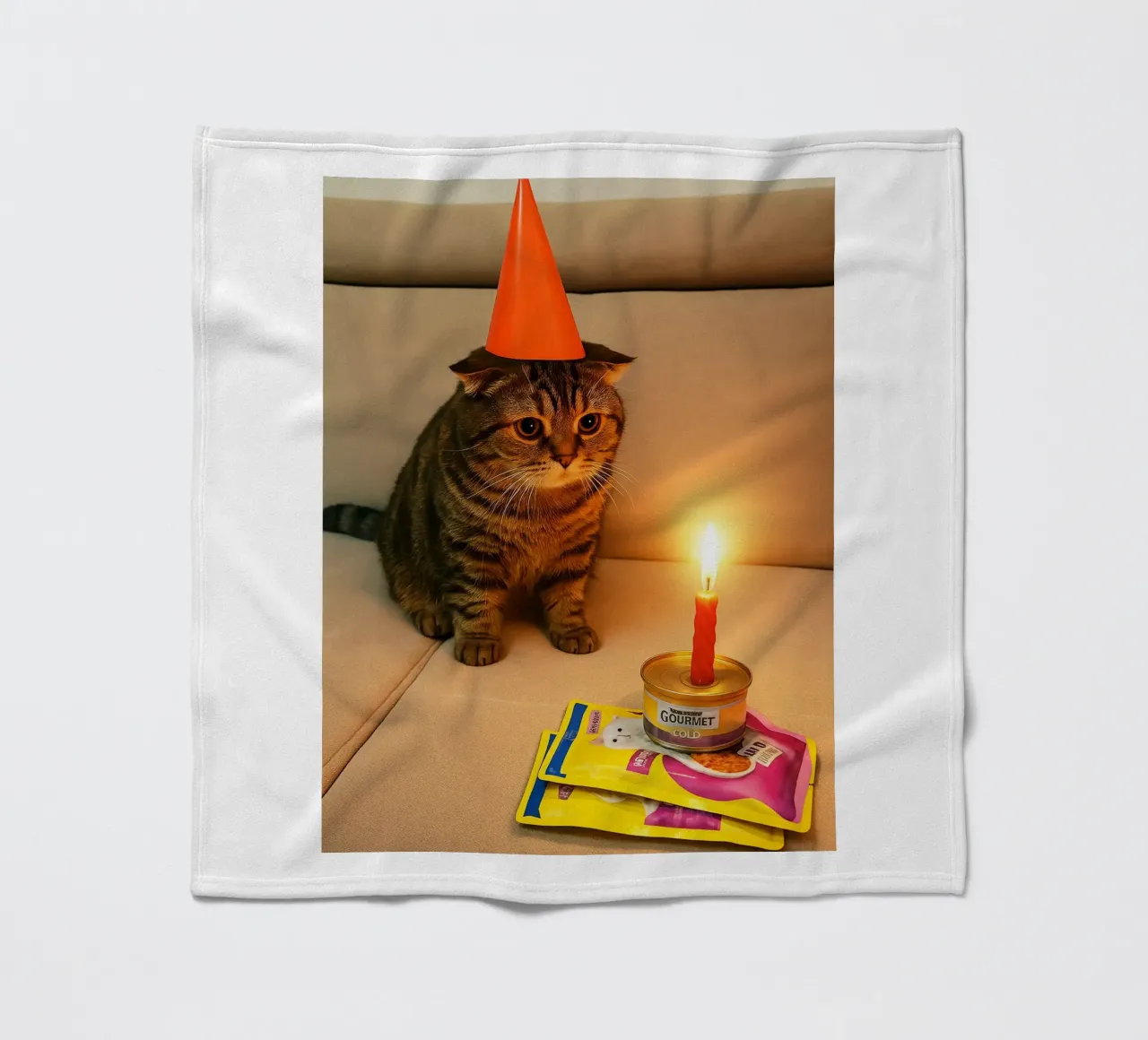 Triste compleanno del gatto Meme Art Design coperta in pile da the gondils