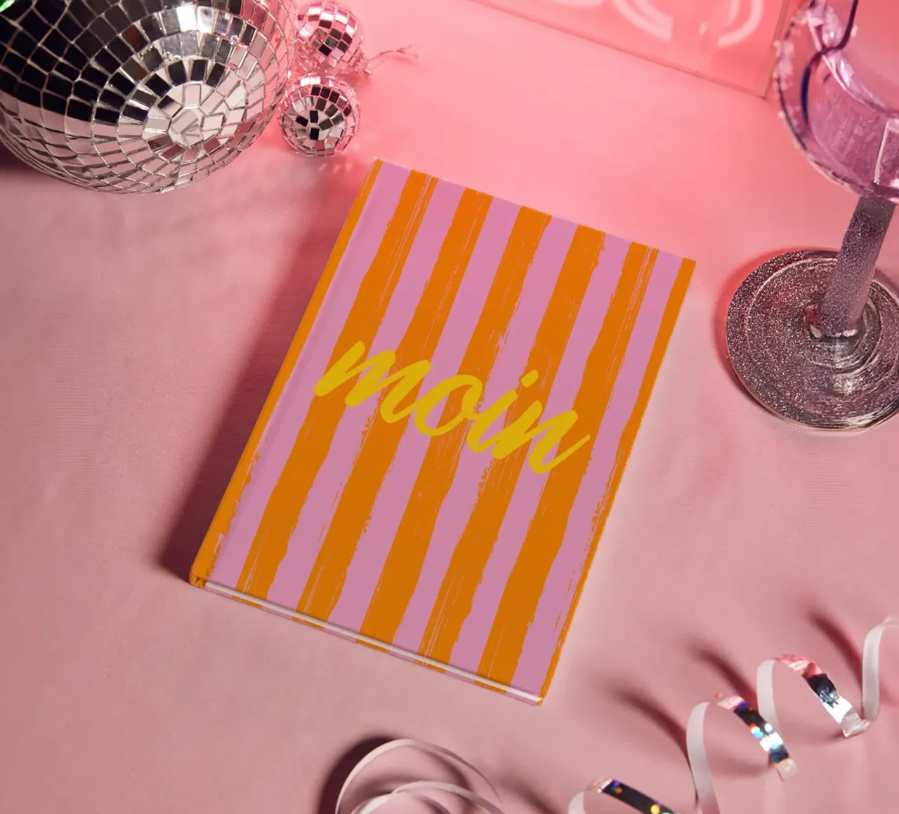 Moin notebook by pierosvisuals