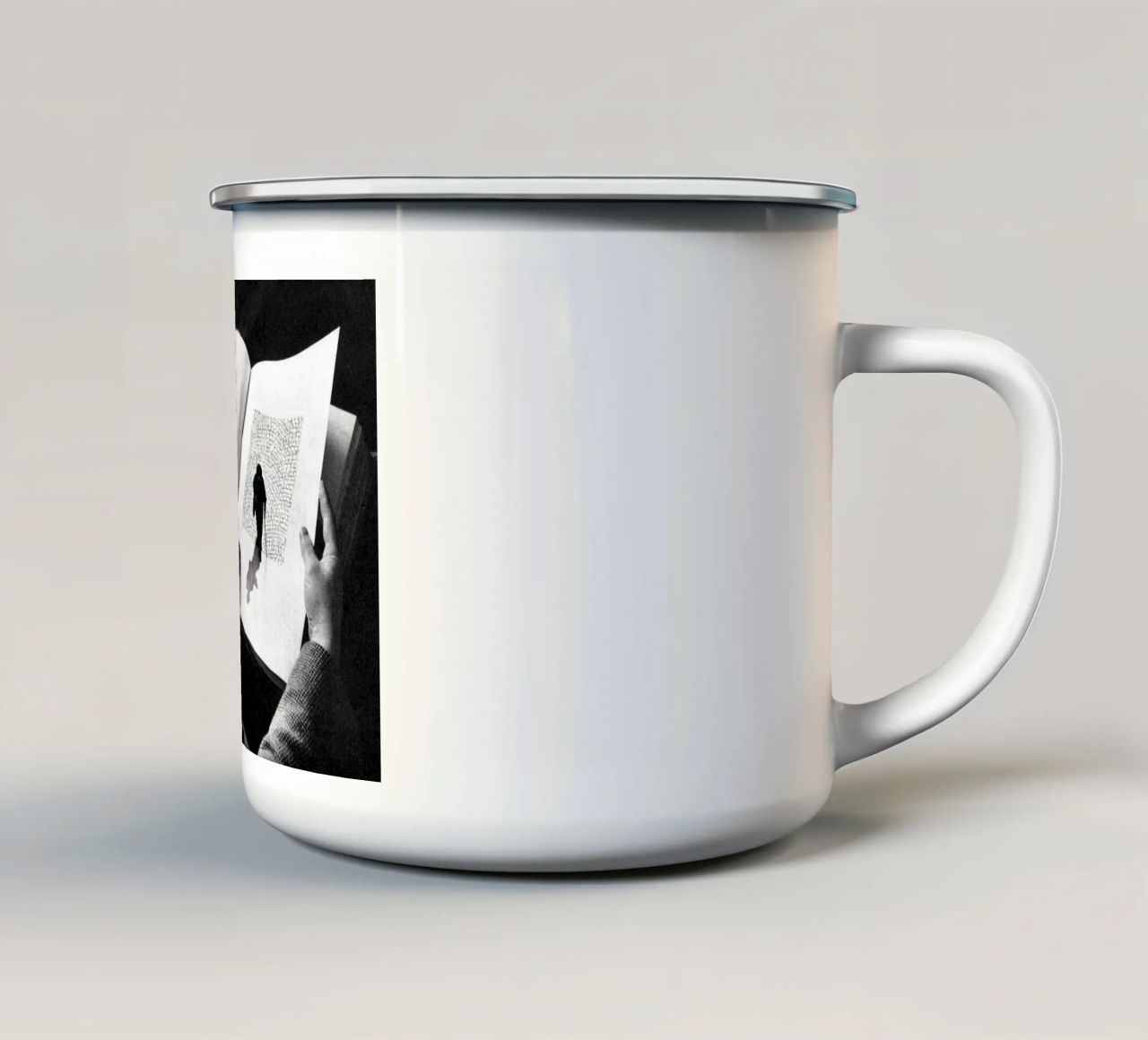 Stepping out tazza in smalto da Sammy Slabbinck