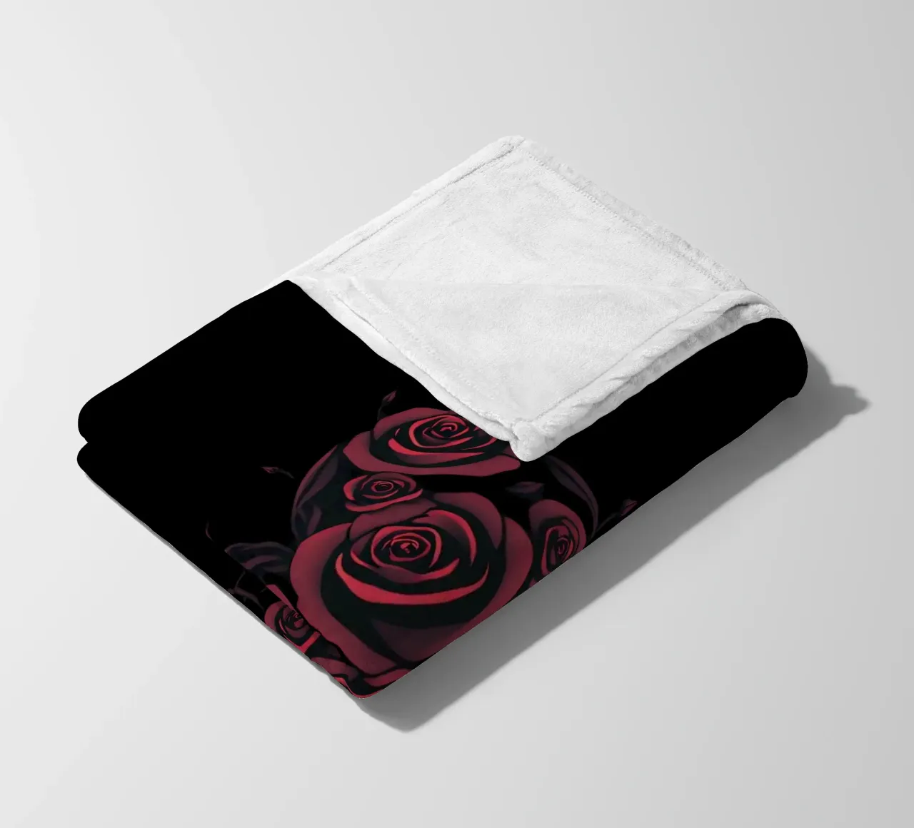 Bellissima composizione di rose rosse a forma di cuore coperta in pile da DesignDoodle