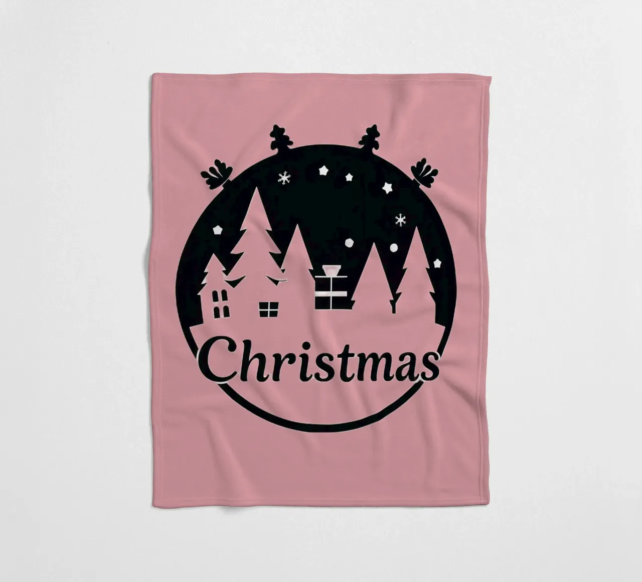 Silhouette di alberi e regali a tema natalizio coperta in pile da DesignDoodle