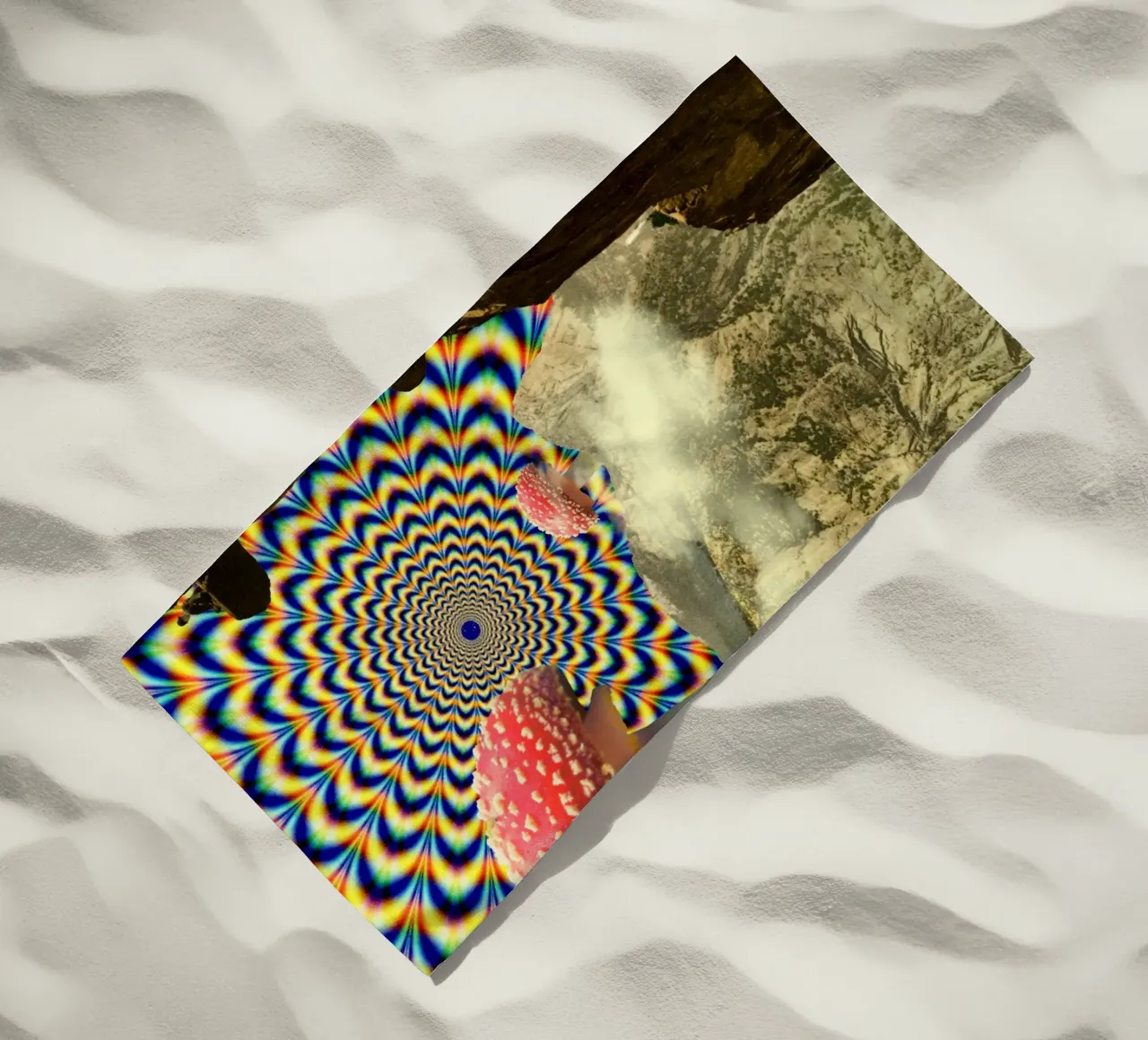 Psychedelic mountain telo mare da PicturaCollage