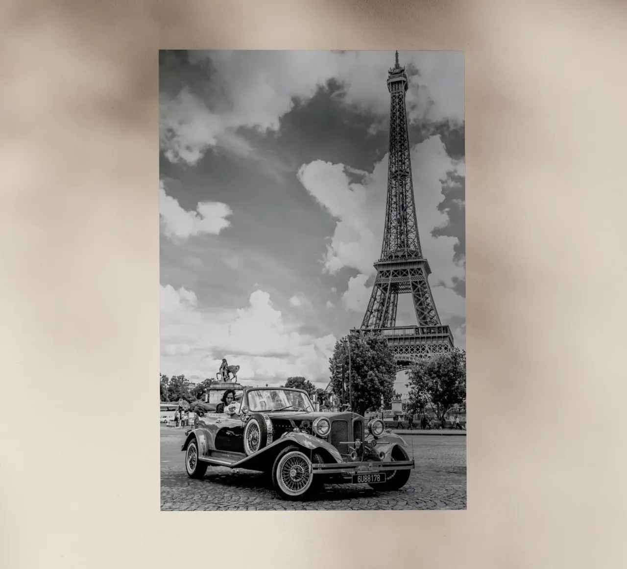 Vintage Car & Eiffel pellicola backlit da Magdalena Martin Photography