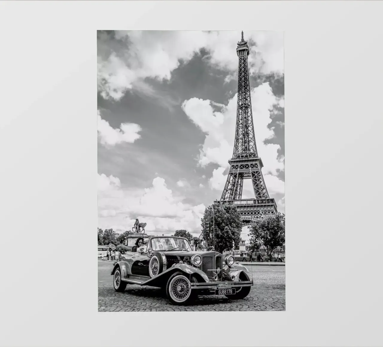 Vintage Car & Eiffel pellicola backlit da Magdalena Martin Photography