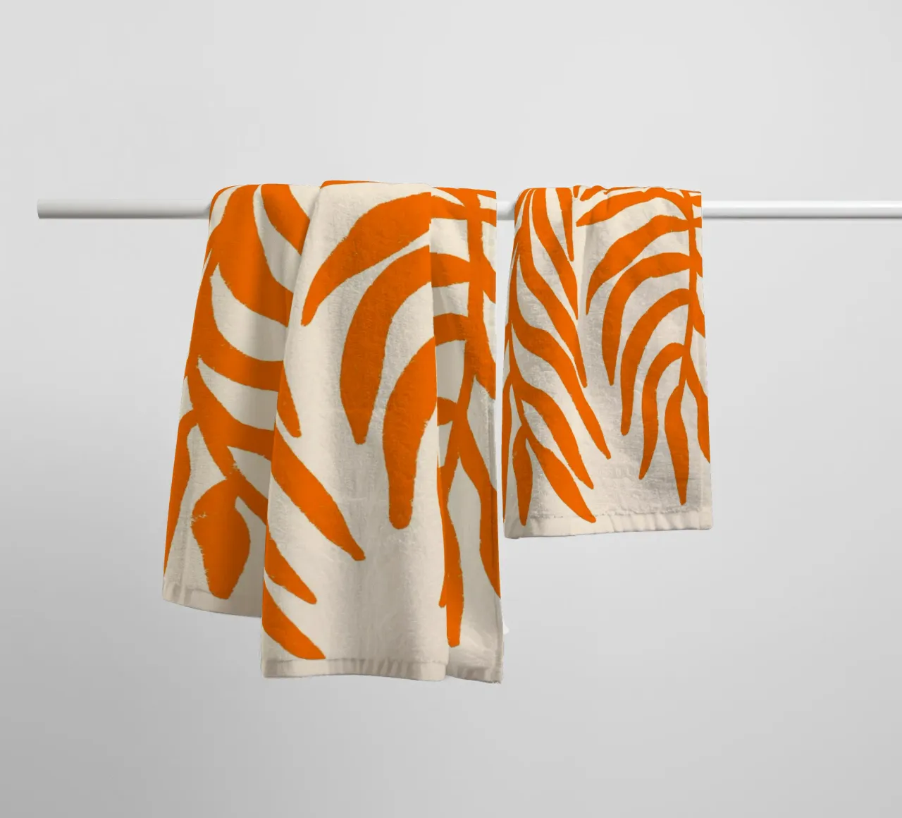 Orange Silhouette Strukturierter Zweig 1 Handtuch von Wackapacka