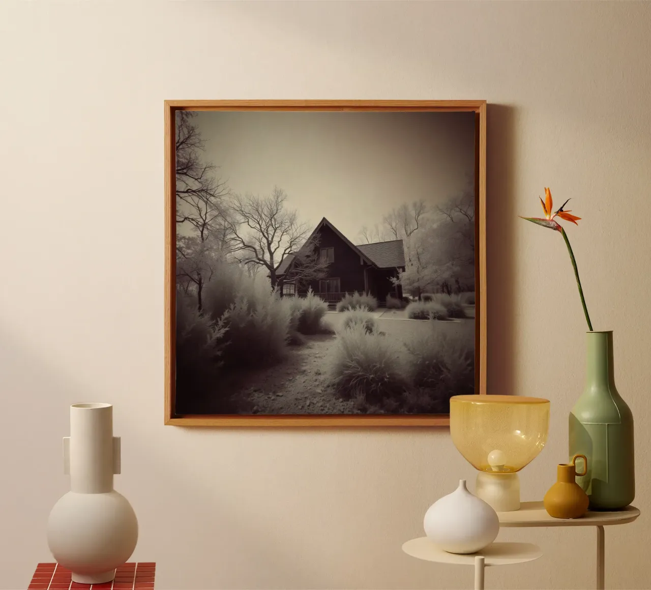 Incantevole casa in legno circondata dal fogliame in una zona tranquilla tela da DesignDoodle