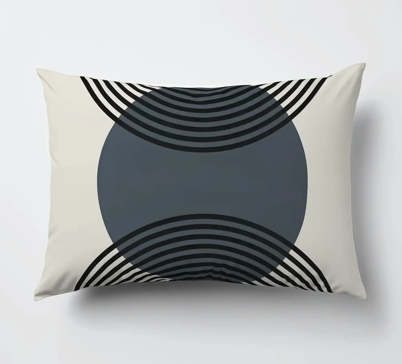 cerchi linee modelli simmetria cuscino da Janine P McGuire