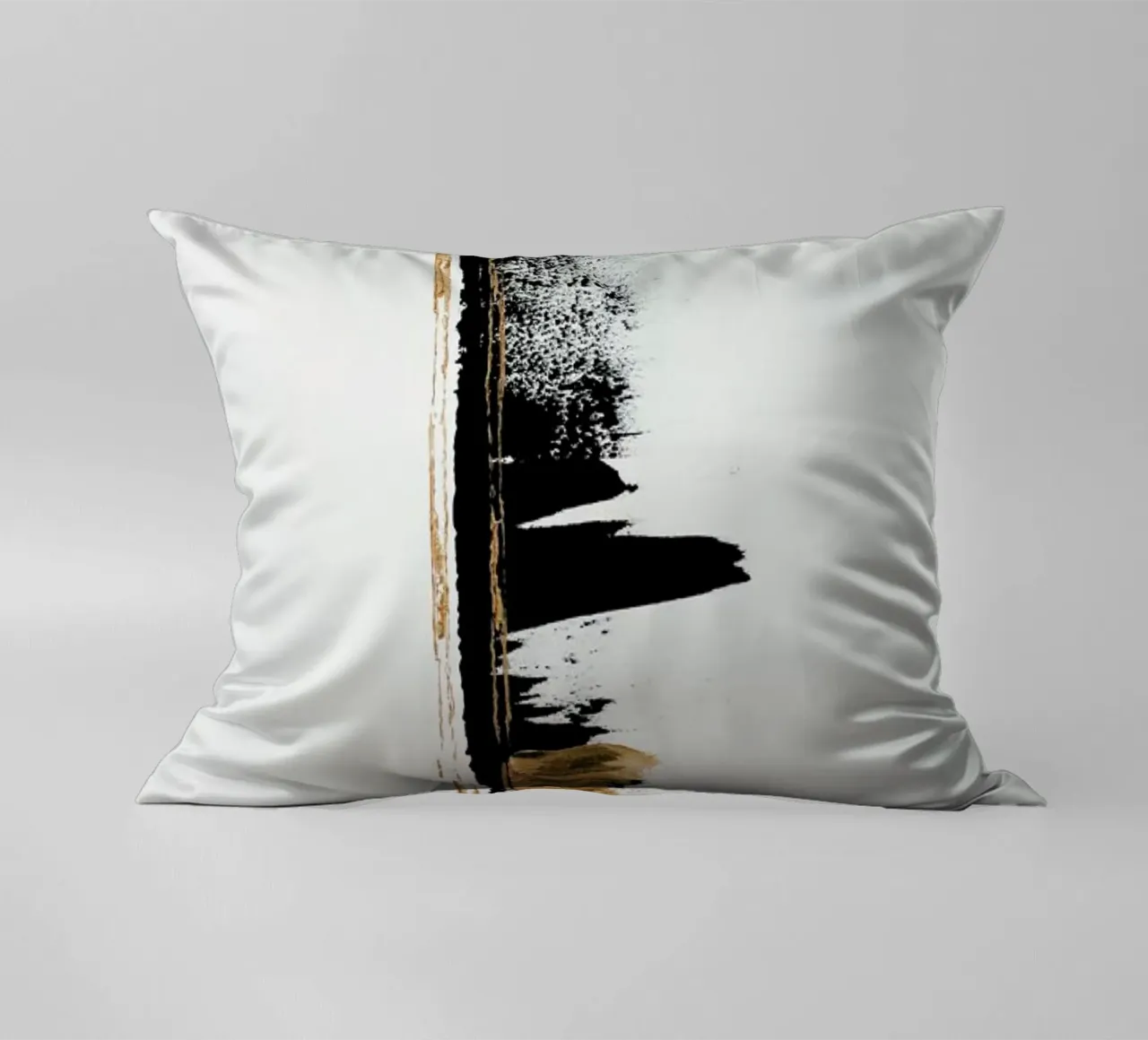 Gold And Black Minimal Abstract II cojín de Ingrid Beddoes