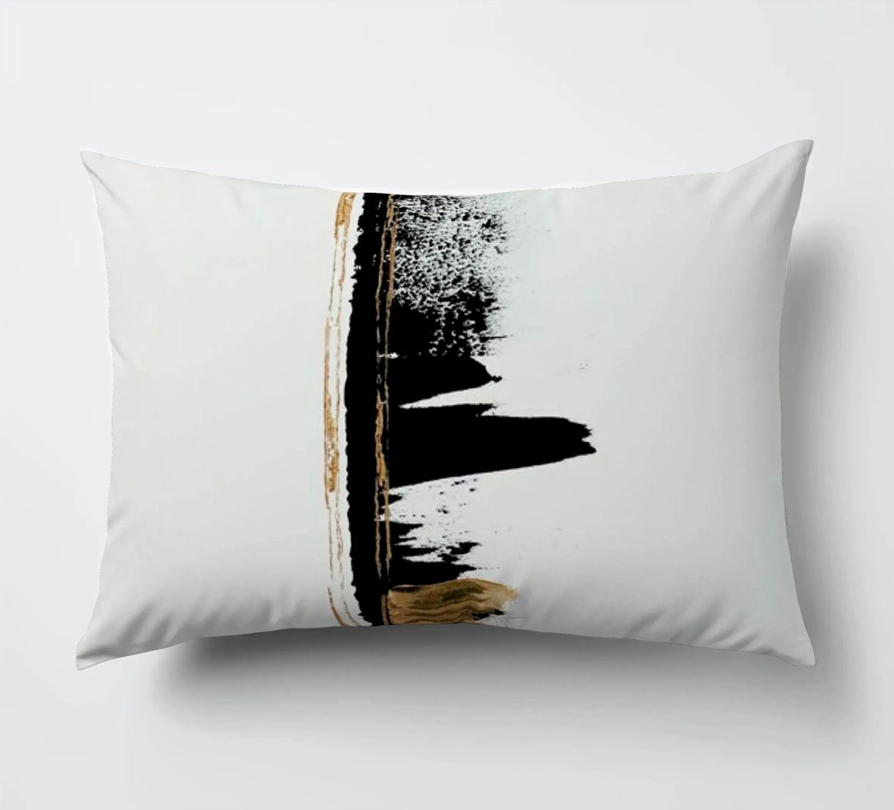 Gold And Black Minimal Abstract II cuscino da Ingrid Beddoes