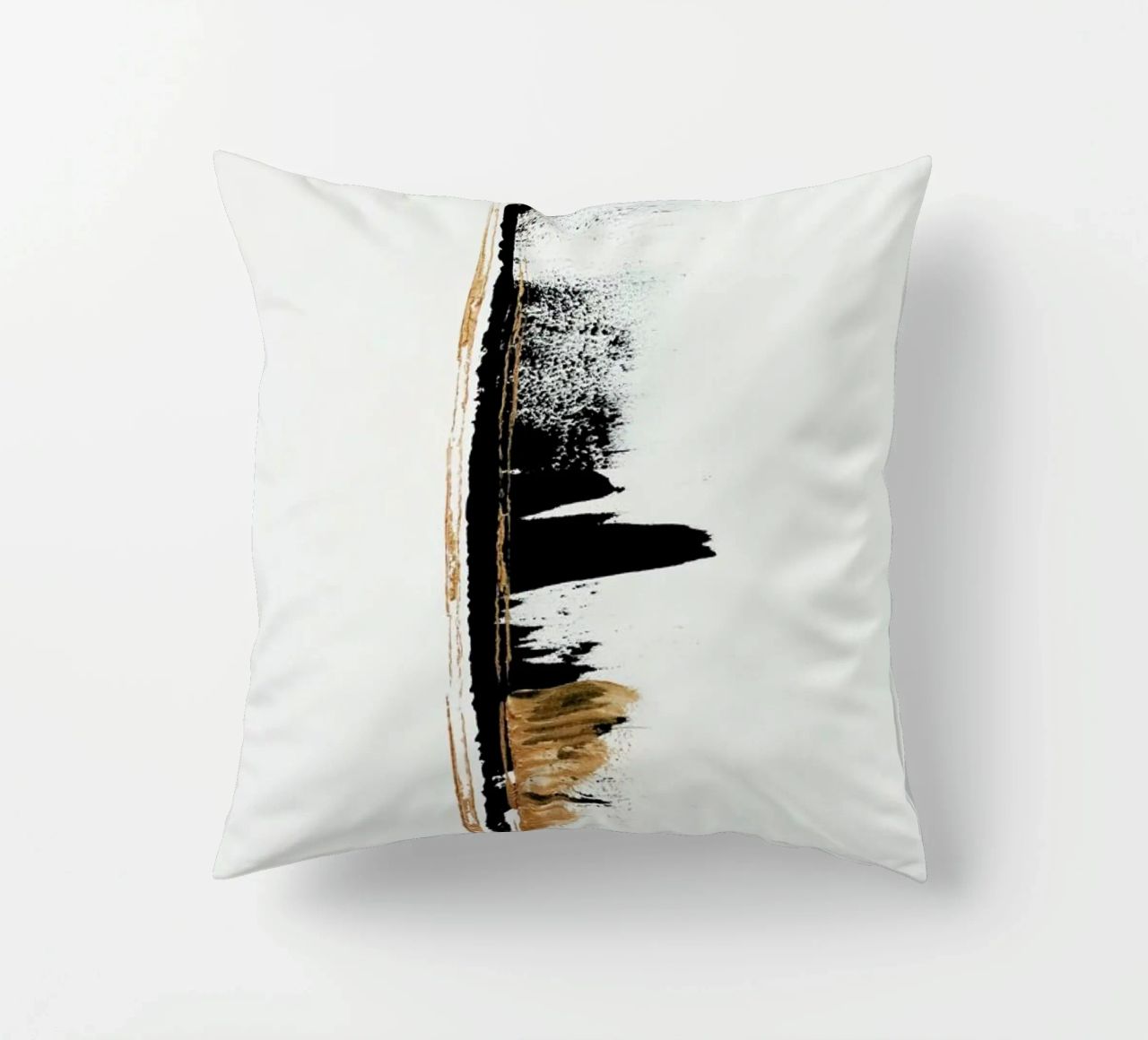 Gold And Black Minimal Abstract II cuscino da Ingrid Beddoes